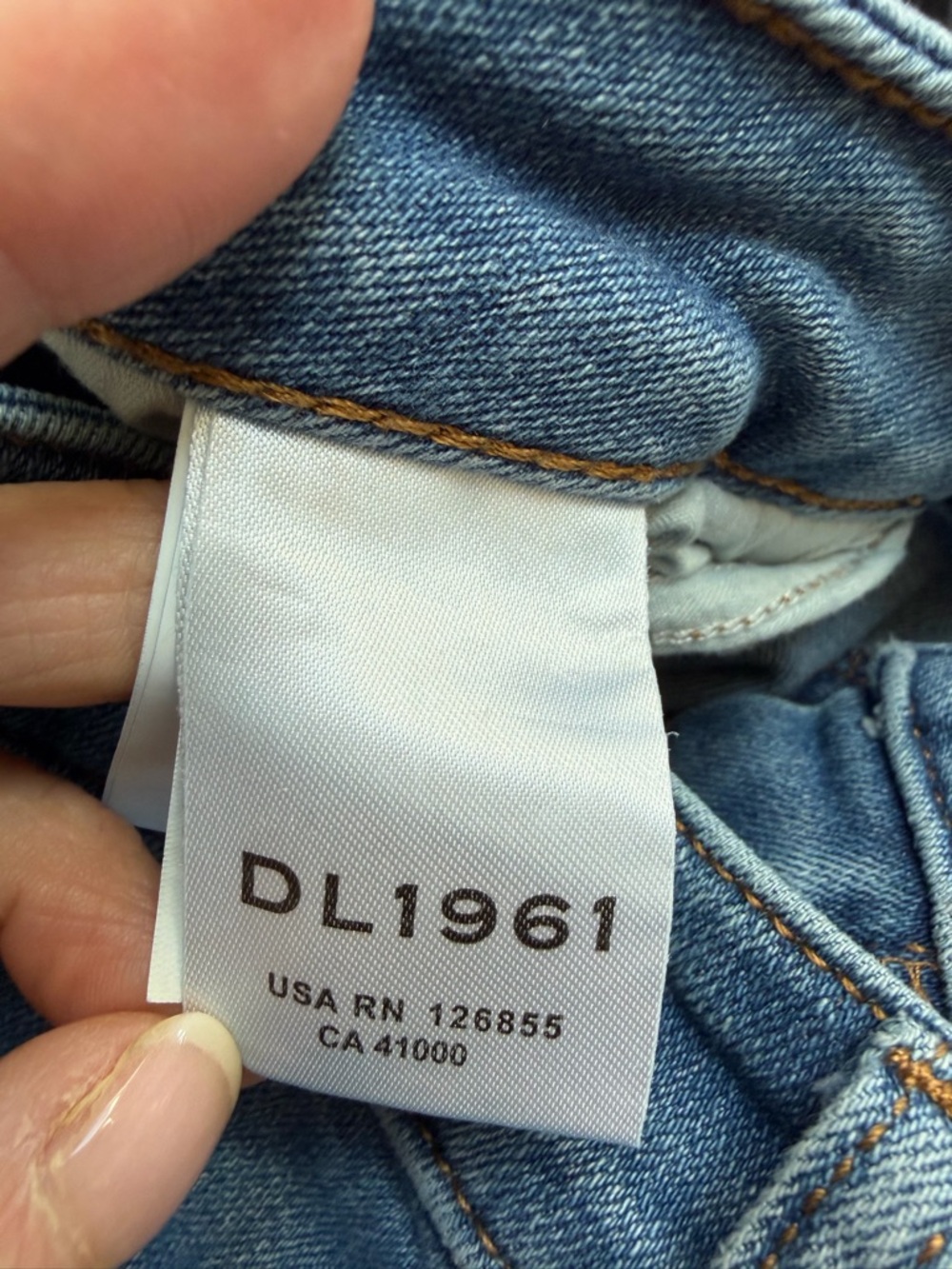 DL1961 Women’s Light Blue Skinny Jeans - Picture 4 of 5
